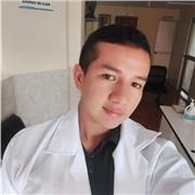 Me defino como un profesional que brinda educación de calidad