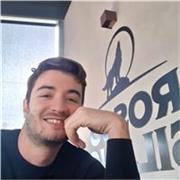 Ingegnere impartisce lezioni facili e intuitive di matematica per studenti scuola superiore