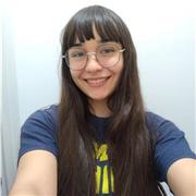 Profesora de apoyo para niños y adolescentes, principalmente las científicas: química, física