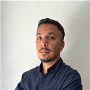 Licenciado Químico profesor particular con experiencia enseñando Física, Química y Matemáticas a estudiantes de todos los niveles.