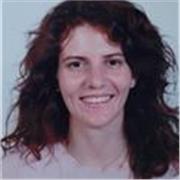 Laureata in biotecnologie impartisce lezioni in diverse materie (inglese, storia, chimica...)