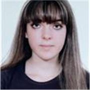 Profesora de inglés imparte clases a todas las edades