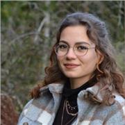 Soy una persona flexible y responsable en mi trabajo. He podido a lo largo de mis experiencias profesionales, adaptar mi trabajo para llegar a las expectativas  puestas. Tengo habilidades sociales y mucha experiencia dentro del ámbito de la educación soci