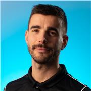 Entrenador con más de 15 años de experiencia dedicado al fútbol formativo y con experiencia internacional.