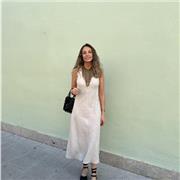 Mi nombre es Adriana, soy ingeniera eléctrica. Actualmente trabajo en subestaciones eléctricas y además imparto clases particulares a distintos niveles