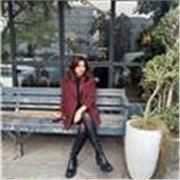 I’m an aspiring writer and love the English language! My lessons are aimed at anyone who wants to speak/write English.