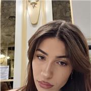 Appena diplomata all'estero in un college Australiano, offre ripetizioni specialmente in inglese a tutte le età