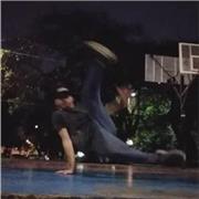 Hiphop al aire libre en plaza La Terán de Villa Devoto