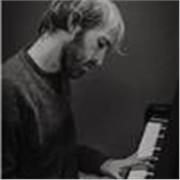 Lezioni di Pianoforte jazz, pianoforte base, teoria della musica, arrangiamento jazz, preparazione conservatorio jazz
