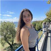 Doy clases de biología tras haber estudiado el grado de biotecnología y el máster de biología sanitaria