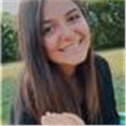 Studentessa di Liceo Scientifico Cambridge Quarto Anno per ripetizioni a scuole medie e aiuto compiti