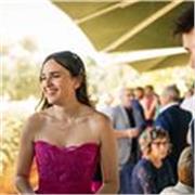 doy clases particulares de ingles, soy estudiante de magisterio y tengo el b2