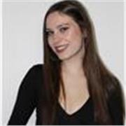 Profesora de educación primaria capacitada a enseñar a alumnos de esa franja de edad en cualquier materia 