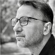 Prof de français bienveillant propose des cours particuliers pour reprendre le goût à la lecture et à l’écriture.