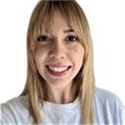 Maestra de Primaria cercana, responsable y comprometida con cada alumno.