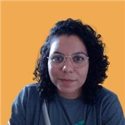 Professora há 10 anos, ensino inglês para jovens e adultos com foco em conversação e aulas personalizadas