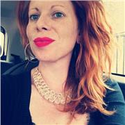 Laureata in scienze politiche impartisce lezioni di diritto e di lingue