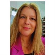 educadora de párvulos mención en ingles con magíster, en psicologia educacional