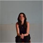 ¡Hola! Me llamo Nina tengo 20 años y busco trabajo de profesora particular para este invierno entre semana. 