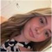 Me considero una chica simpatica, con ganas de enseñarle a los niños a que aprendan, ayudarles a sus dudas. Niños de primaria