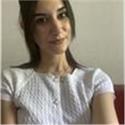 Laureata magistrale in Scienze Storiche e Orientalistiche con il massimo dei voti , con 27 CFU in latino e percorso FIT impartisce lezioni di latino per chiunque