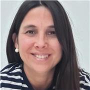 Profesora de yoga acreditada por la Generalitat de Catalunya