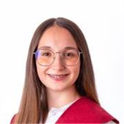 Técnica de educación infantil apta para apoyo y cuidado  de niños.
