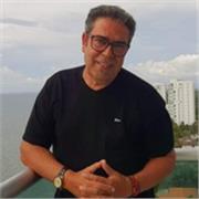 Soy Español, nativo y daría clases particulares en Español, on line..