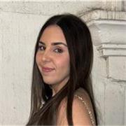 Hola! Me llamo Celia, soy estudiante de Ingeniería y llevo varios años dando clases particulares de primaria y ESO.