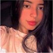 Profesora de apoyo escolar de manera online