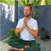 Super amazing online Yoga im Angebot. tiefe Meditation, gute Asanas und hocheffiziente Pranayama Atemübungen