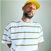 Pop Music Specialist giving in-depth insights into how modern day music is made