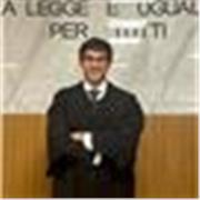 Lezioni di diritto in presenza a studenti di scuola superiore/media/elementare