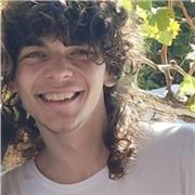 Prof particulier pour niveau collège, avec deux ans d'expérience.