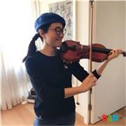 I have over 10 years of experience about music, art and psychology.
