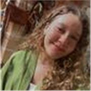 Soy divertida y amable y trabajaré con niños 