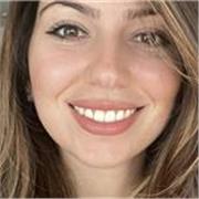 Disponibile per lezioni private online per studenti di scuola superiore primaria e secondaria. Ottima conoscenza della lingua inglese ,imparata in America!