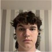Estudiante de programación de videojuegos con el título superior DAM y un b2 en inglés de Cambridge 