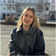 Learn English with Confidence and Discover the World of Biology