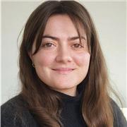 Diplômé d'école de commerce (Bac+5), 4 ans d'expérience en équipe internationale, je donne des cours d'anglais :)