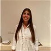 Maestra imparte clases de matemáticas hasta Bachillerato