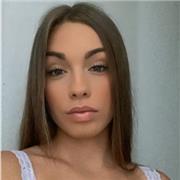 Profesora de repaso dispuesta a ayudar en todo lo que pueda