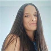 Laureata in filosofia (Laurea Triennale) e lettere (LM 14 Italianistica). Disponibile per lezioni online serali o al sabato