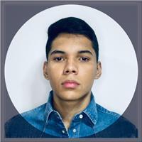 Estudiante de ingenieria enseña matematicas