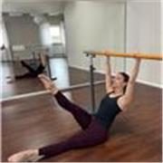 Istruttrice di Pilates certificata in Italia ed pa, offre lezioni individuali di Pilates