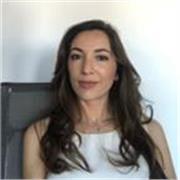 Profesora titulada en filología inglesa con más de 10años de experiencia 