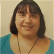 Profesora de ingles que imparte clases a nivel primario