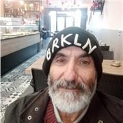 Professore di matematica in pensione, posso insegnare matematica per ogni ordine e grado, anche agli universitari