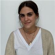 Profesor de inglés imparte clases particulares a niños de primaria y secundaria