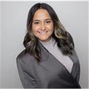 Especialista en comunicacion en ingles con mas de 8 anos de experiencia.